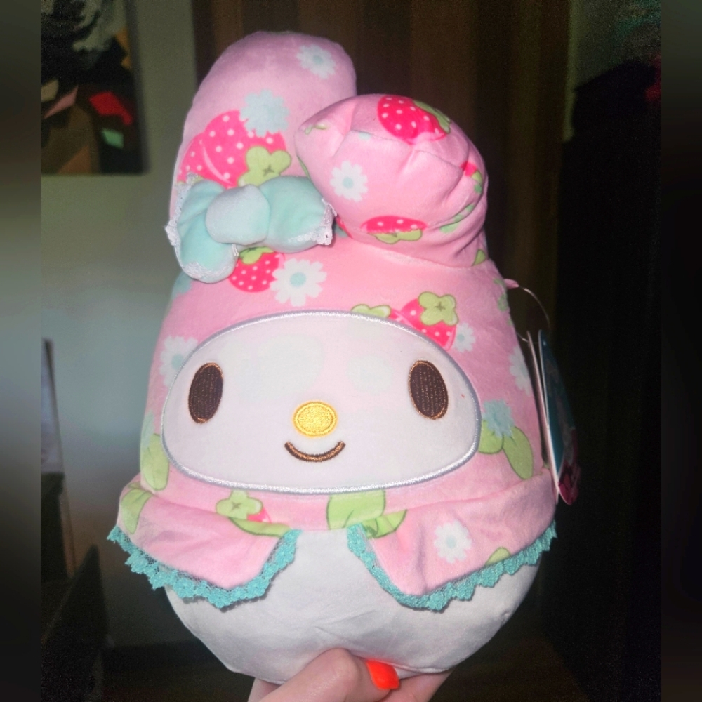 NWT My Melody 50th Aniversary Hello Kitty Sanrio 8" Squishmallow Strawberry